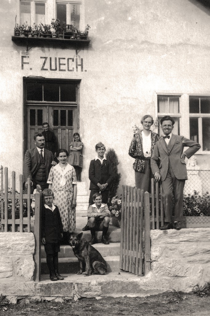 Stefano Zuech 1877-1968. Il volto, il mito, il sacro / 2 luglio-18 settembre 2016, Palazzo Alberti Poja, Rovereto
