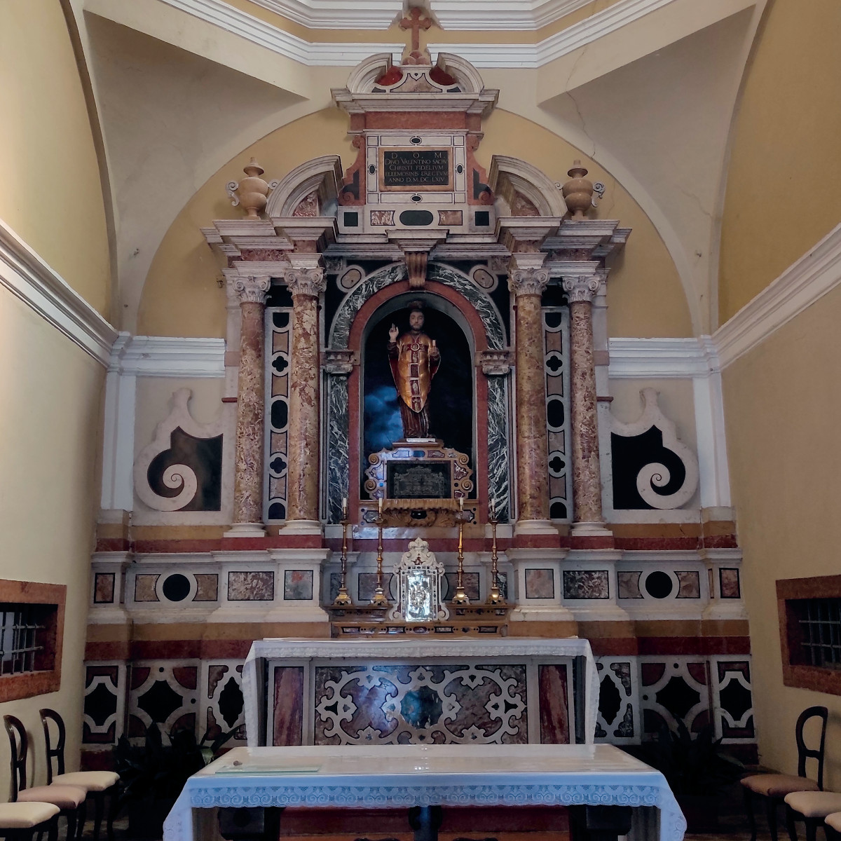 Pannello 9 foto 2 | L'altare